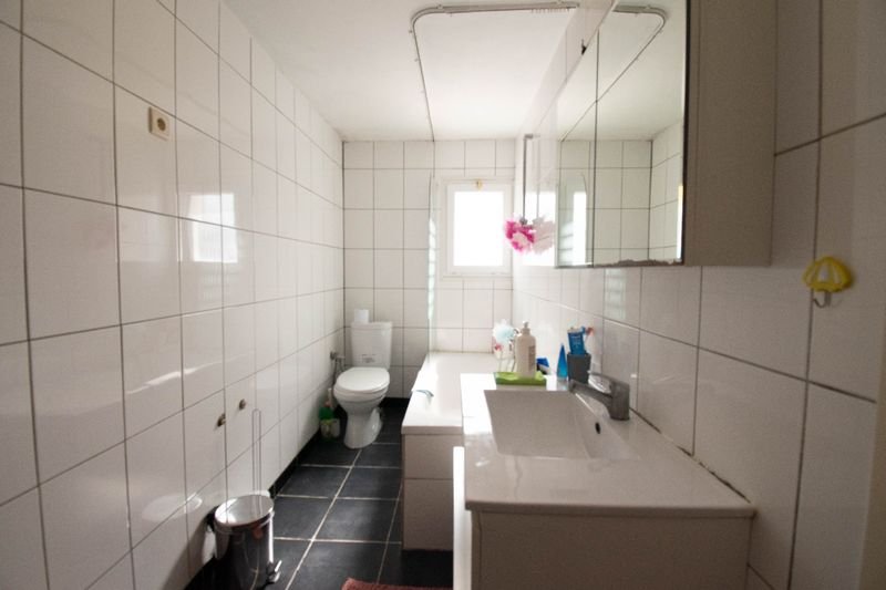 Instapklare gezinswoning met tuin in hartje Gentbrugge — foto 12
